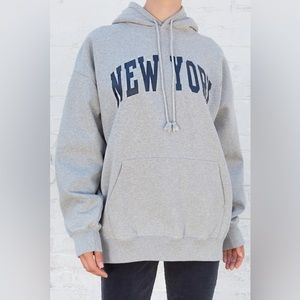 Christy New York Oversized Hoodie - Brandy Melville